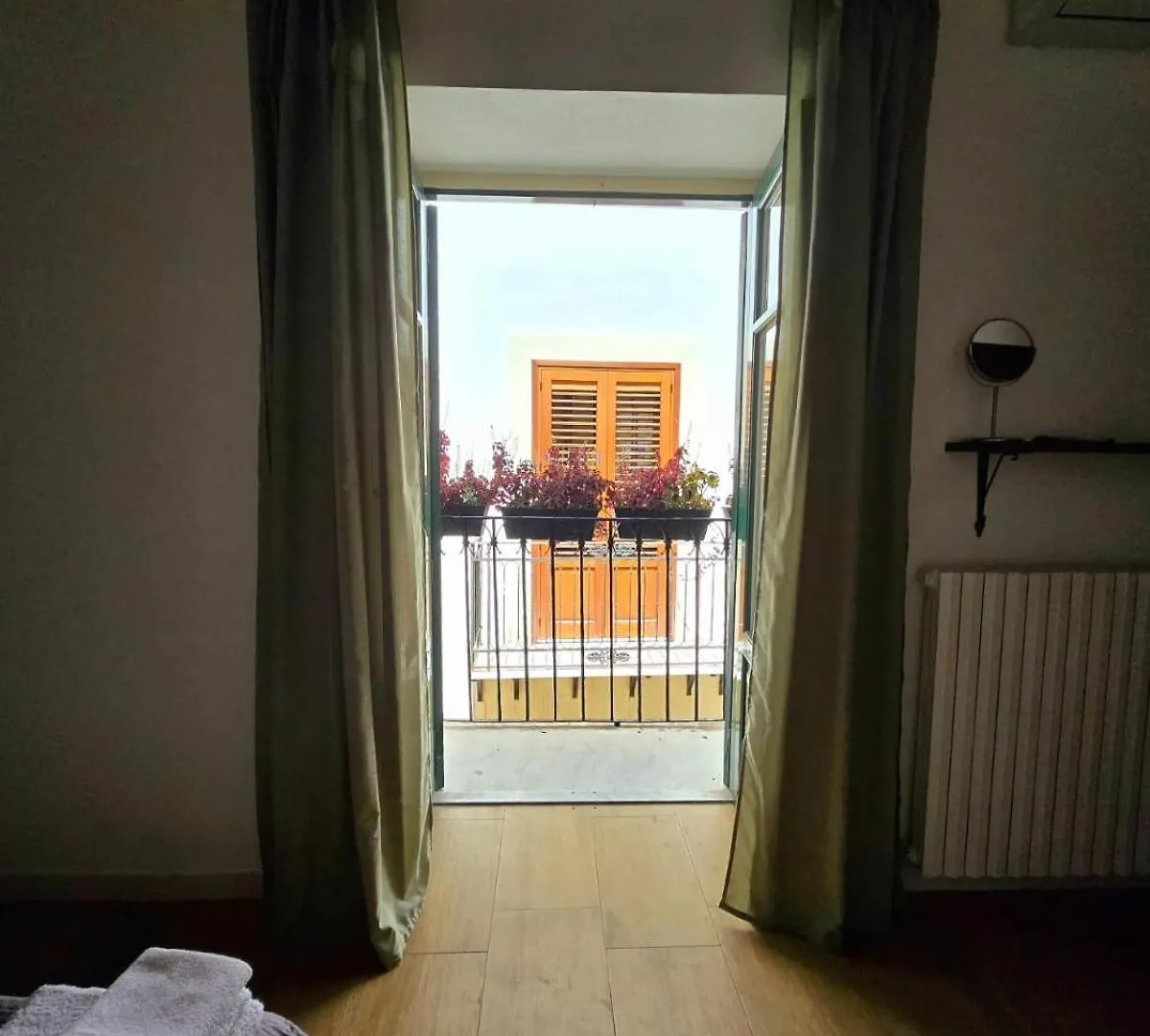 Downtown Maqueda Apartment Palermo Italy